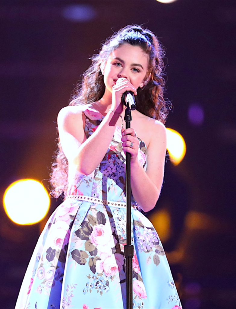 TeamChevel's tweet image. Woooo!!! It’s official 😱🙌 @officialchevel and @kirkJay7 will be duetting next Monday during #TheVoice semifinals! Make sure you’re all ready to vote for them! #TeamChevel 💜#ChevelKirkDuet