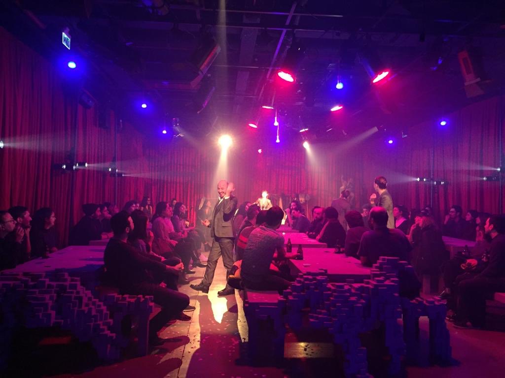 Kar, dağın yamacına tutunamayacağını saklamak zorunda değildir ya artık kimseden,
Kendini koyverdiğinde acı dolu bir inleme duyulur derinlerden

Prudencia Hart ve Bir Tuhaf Dibe Vurma Öyküsü
Bu akşam 21.00'de !

Oyun biletleri için
go-dot.org 
0212 2514545