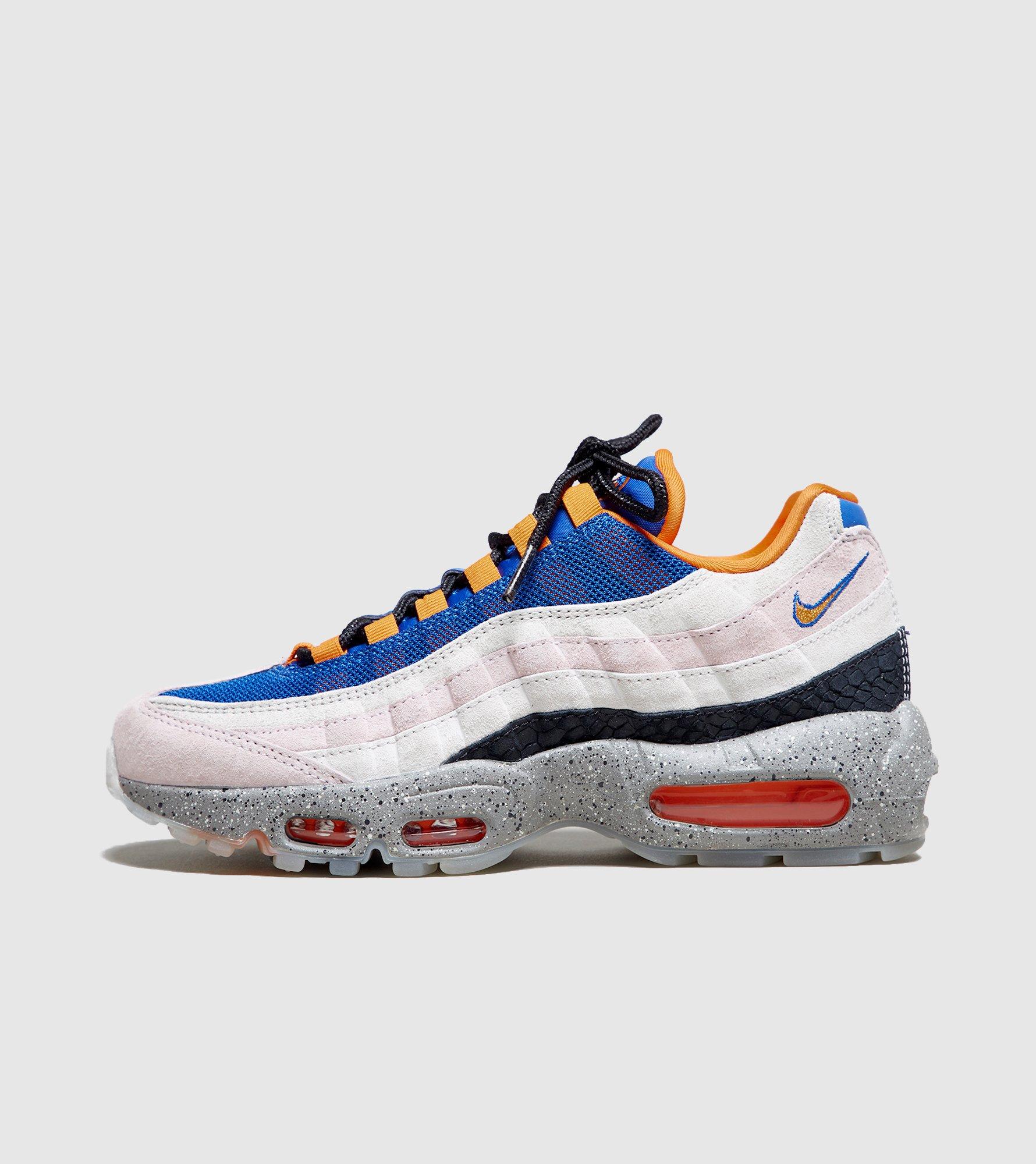 Redada astronauta cáscara size? on Twitter: "The @nikesportswear Air Max 95 Premium is re-imagined in  a colourway based on the "King of the Mountain" Air Max 90 - an ACG  Mowabb-inspired fan favourite. Available online - #