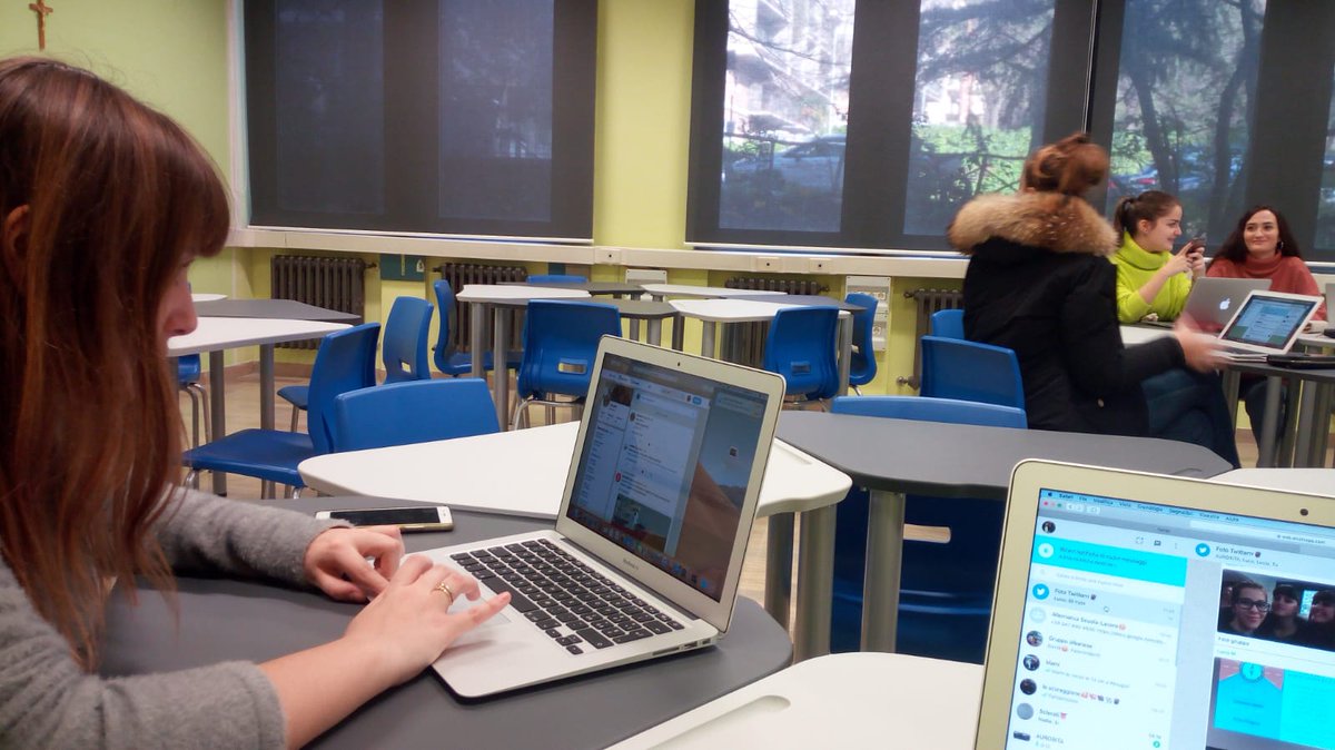 Lab2Uni's tweet photo. Già al lavoro, per potervi rendere partecipi al meglio!! https://t.co/ZQfJl1knF1