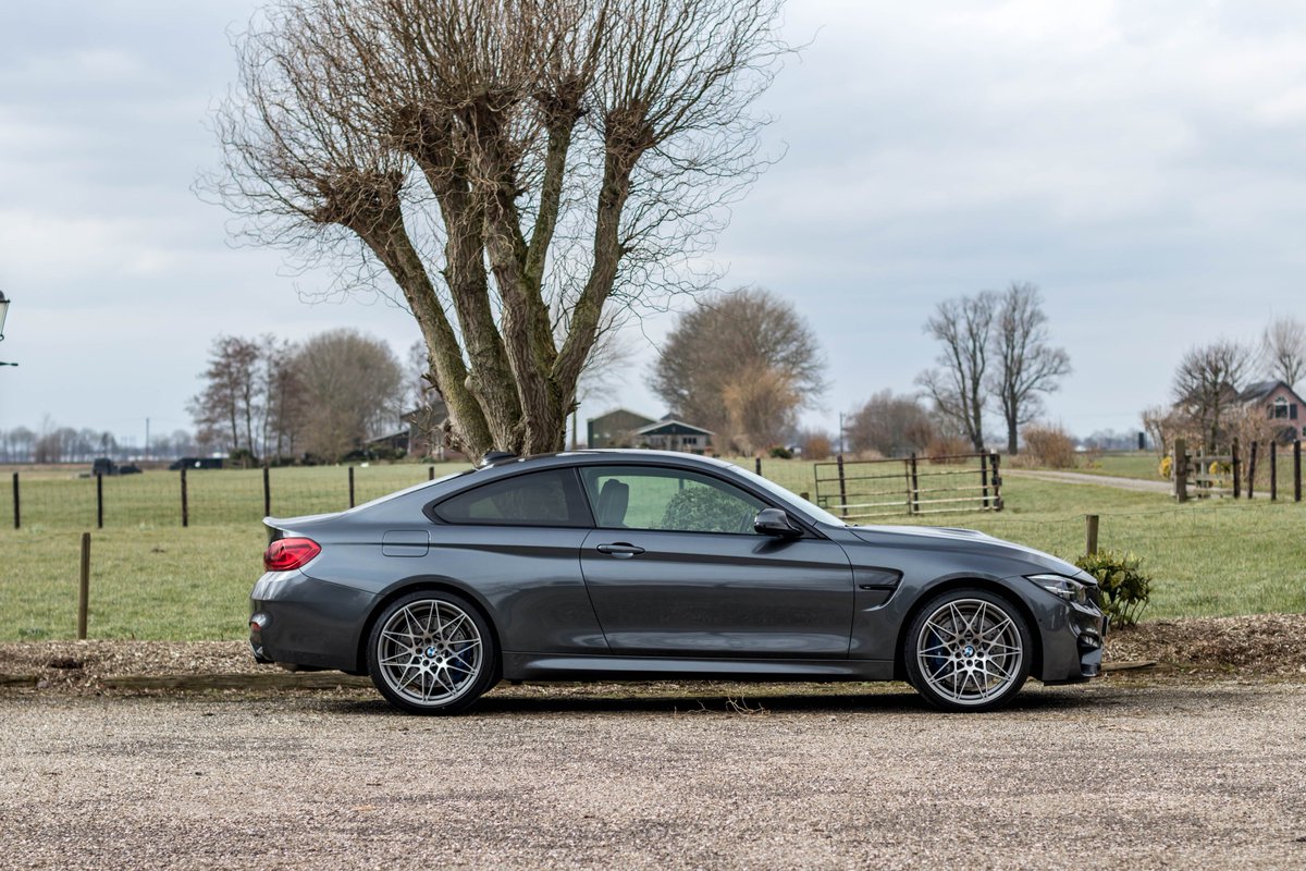 ❗️ Occasion van de week: deze prachtige BMW M4! Nú geleverd met gratis iPhone X.

✅ 450 pk 
✅ Van 0 - 100 km/u in slechts 4 seconden
✅ Competition Package
✅ 20-inch M dubbelspaak
✅ Navigatiesysteem Professional

hanssevers.nl/bmw/voorraad-g…

#BMW #BMWM #BMWM4