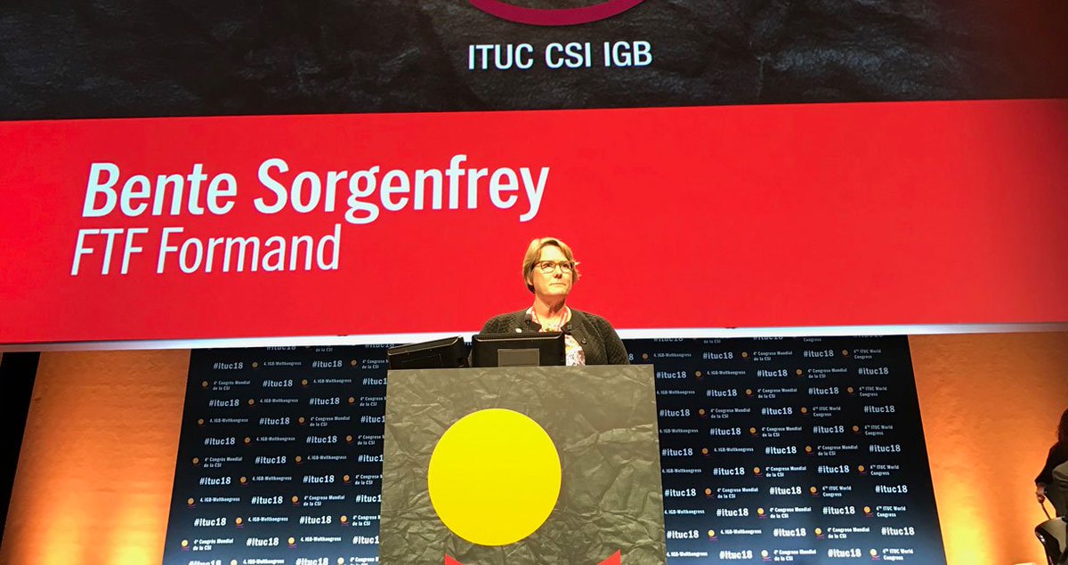 ftf_dk's tweet image. Trods vores forskellige sprog og holdninger, er vi enige om at #arbejde for respekt for arbejdstagerrettigheder, demokrati, frihed og fred. Lad os bevare et tæt samarbejde på tværs af grænser om målene siger @bentesorgenfrey netop nu, hvor hun afslutter #ITUC18 kongressen #eudk