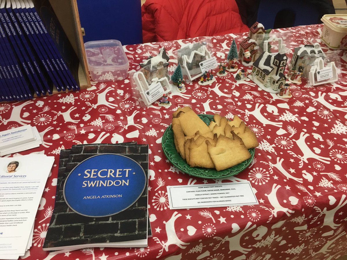 Anjelica1956's tweet image. We’re here! Me and @seddevelopments @SSMPCSwindon Christmas Extravaganza- come and see us!