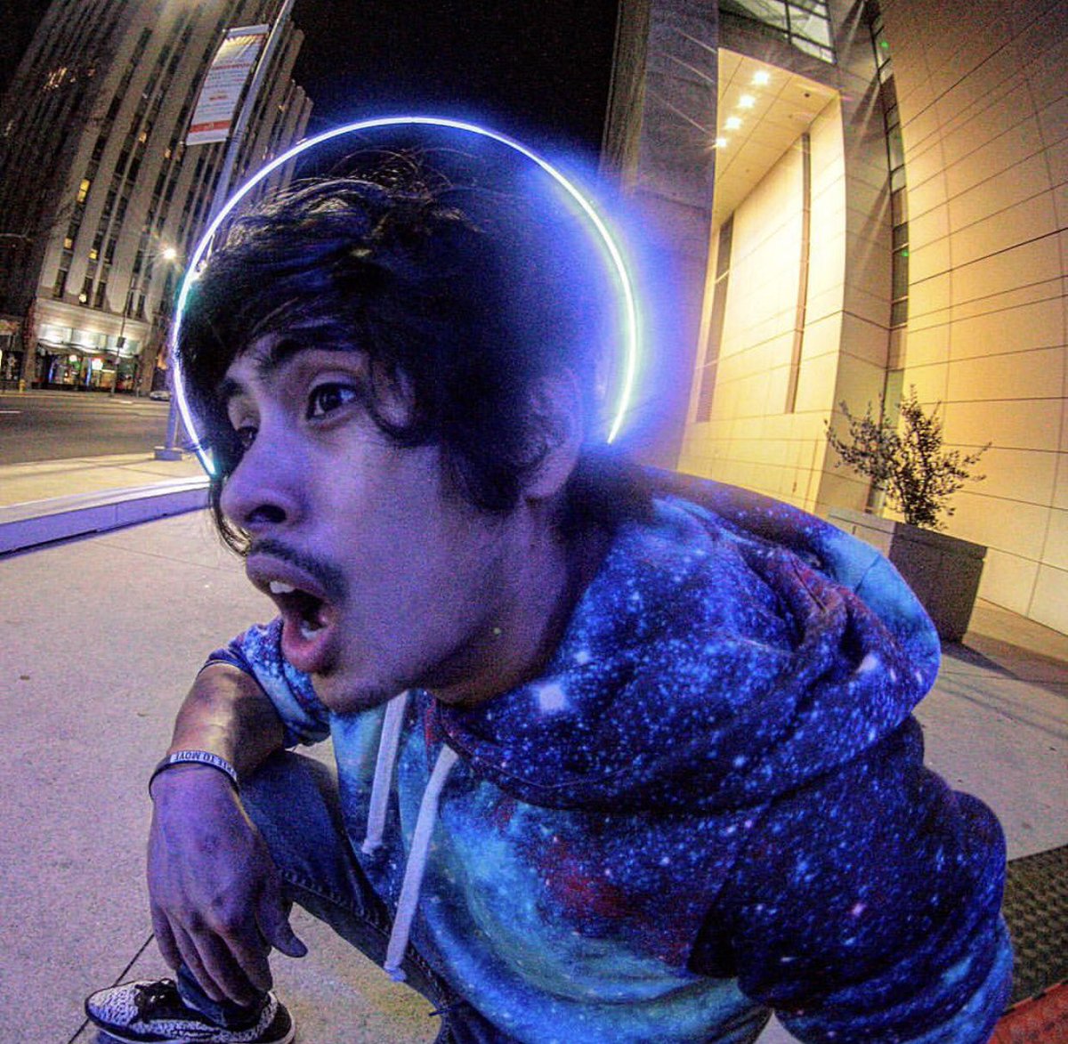 Shoutout to @muchojoseangeles 🙏 He’s one of the most talented and insane individuals to rock our brand! 😎 We appreciate all the videos you’ve sent doing skateboard tricks, jumping off roofs, and back flipping from trucks. 👊 Have an amazing 2019! 

- The On Cue Team 🤙