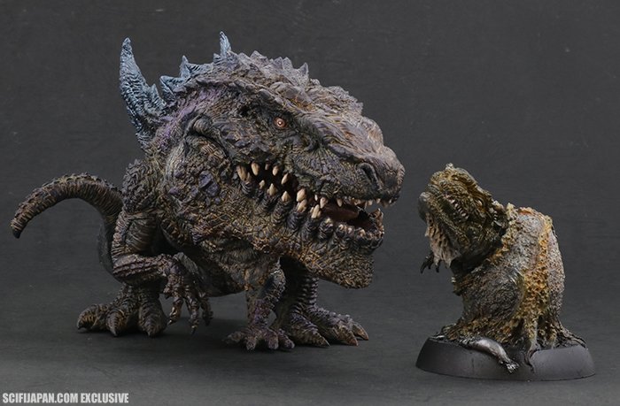 DefoReal Series: Godzilla (1998) Figure From X-Plus in March 2019