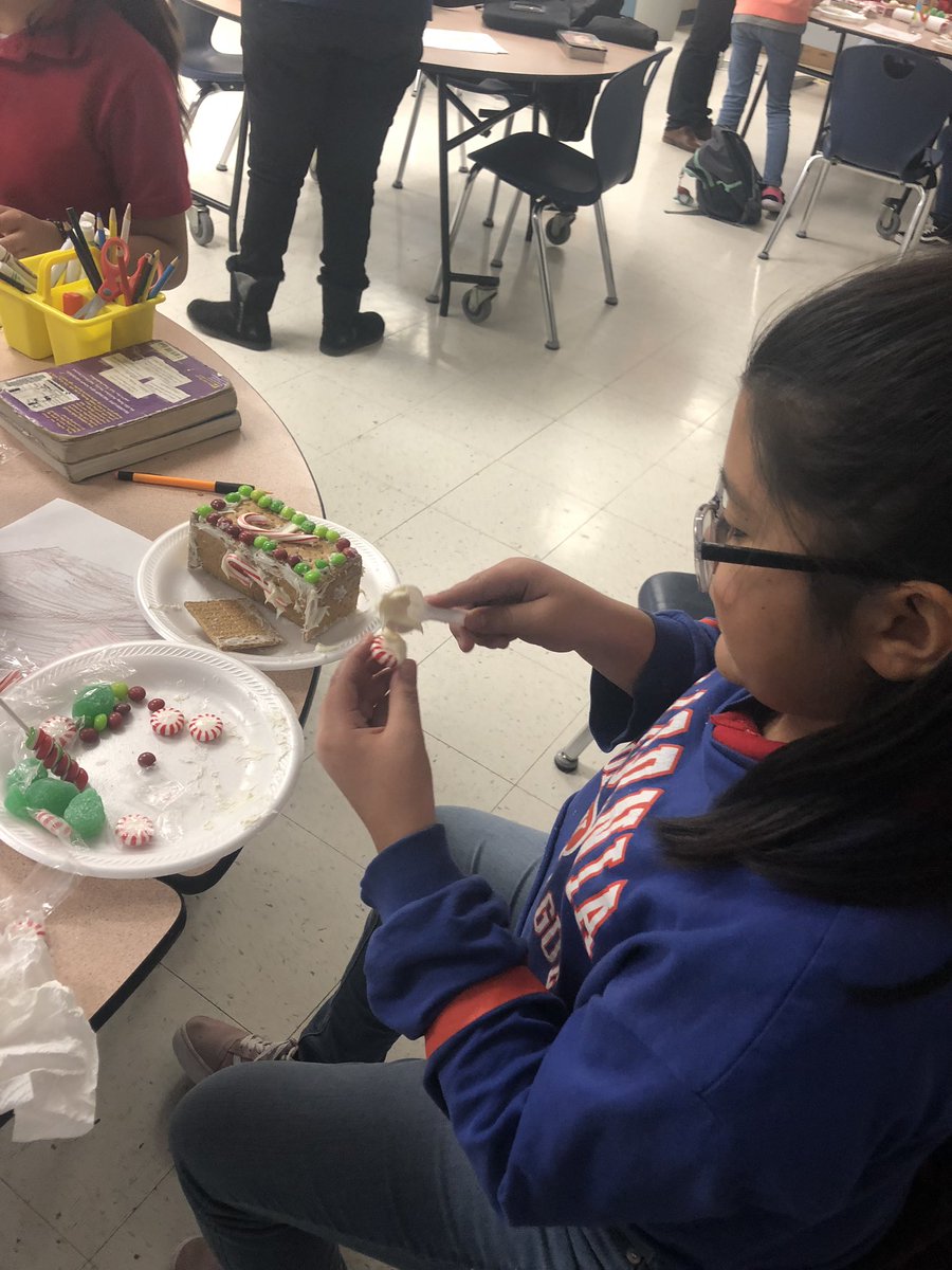 SMSTexasACE_CI's tweet photo. Yesterdayโs Gingerbread Houses were snow much fun here at ACE! #21stcenturylearners #SocorroMiddle https://t.co/w1j7KyBtbn
