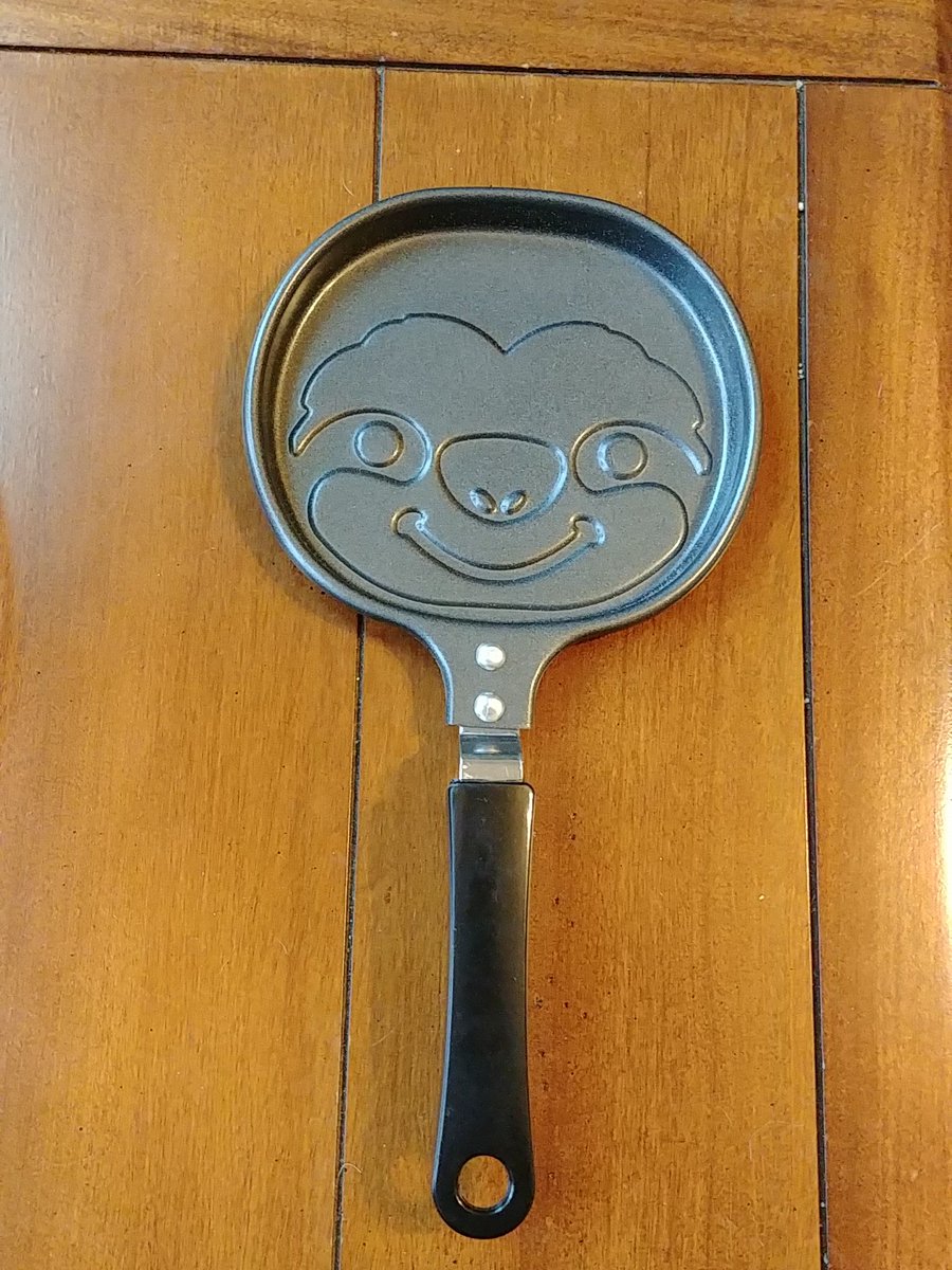 docsloth's tweet image. On the 4th day of #7DaysOfSlothmas my true love sent to me, a #sloth pancake griddle!
#BrotherHusband #HeGetsMe