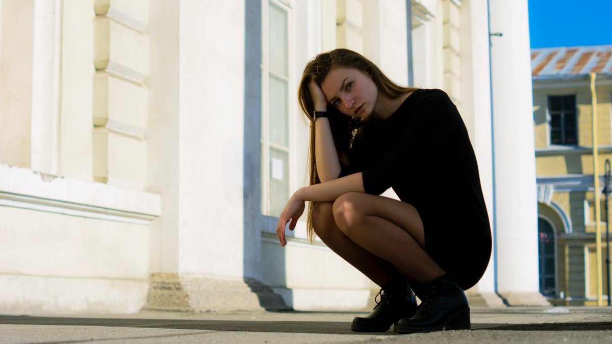 MigraineMantras's tweet photo. You may have felt that you avoided all your triggers, yet here you are lying in bed, once again, with an ice pack on your head. #Migraine Games: The "Hot and Cold" of Triggers by Lisa-Marie via MigraineMantras #chronicIllness https://t.co/jEYNU7ITNB https://t.co/k7uSMFKzLs