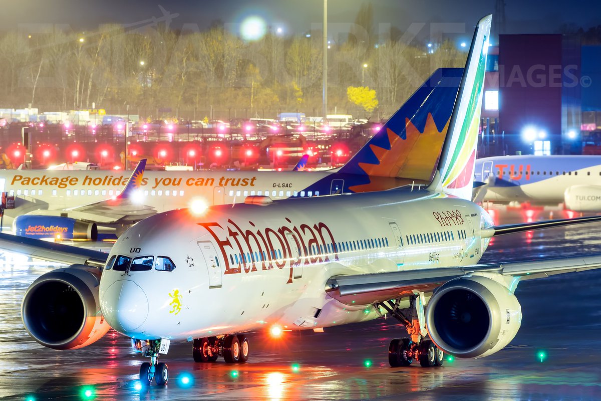 endaburke81's tweet photo. Taken this evening and for @ManAviation1107 @AvgeekMel @IAmOlimpia @russ_hughes66 @av1ation1 @Supersi1 @ethanegcc @AvGeekJames This was the very frame (ET-AUO) we flew on last week to celebrate the inaugural @flyethiopian service from @manairport #MAN2Addis #manchester #avgeek https://t.co/jnuCQabAfn