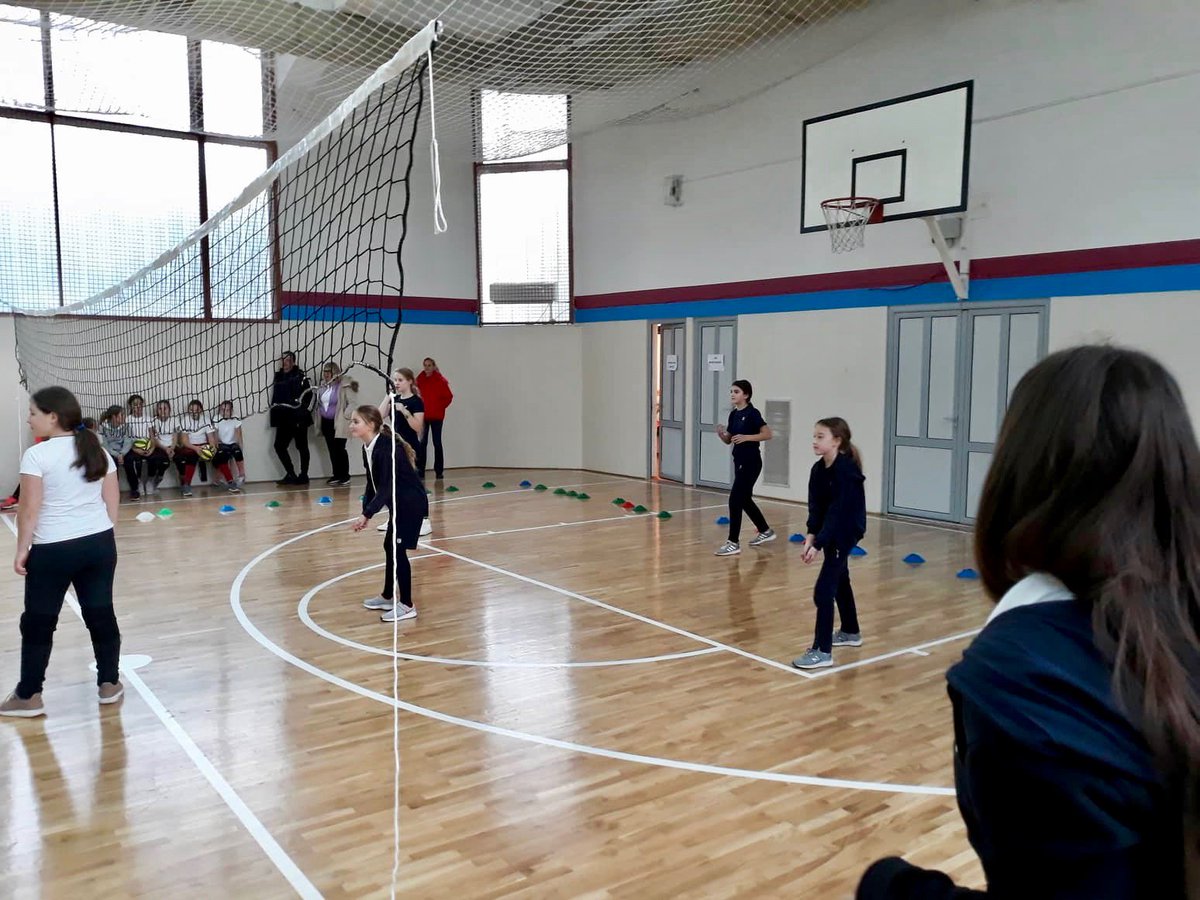 KSI_Montenegro's tweet photo. #KSIMknights in sporting action again with #KSIM hosting "Narodni heroj Savo Ilic" from Dobrota, Kotor… our Year 5-7 girls playing their first ever competitive volleyball fixture. #GoKnights
#volleyball #KSIMontenegro #KSIMpride #BeAllYouCanBe #KeepSmilingKeepStriving https://t.co/Ny8V98sZJ5