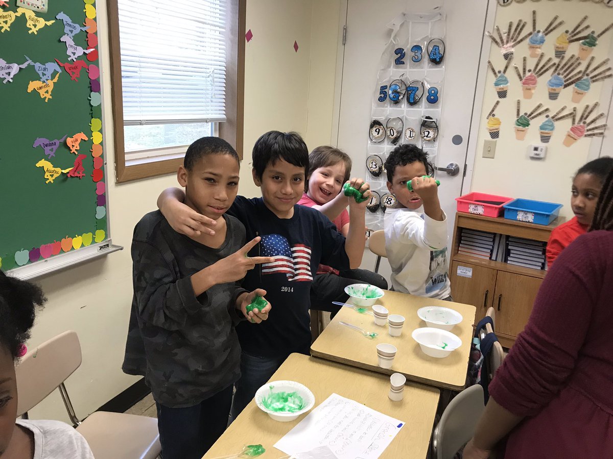 MsBreidenstein5's tweet image. My heart is happy... Despite the mess and stress, the kids had fun and were still learning! I overheard a 1st grader say, “Now that’s what you call science!”