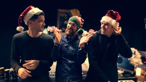 sendbacktherain's tweet image. Merry Christmas to you three wonderful humans. Thanks for such a great year. Canโt wait to see what 2019 brings! #merryscriptmas #ScriptForLife @TheScript_Danny