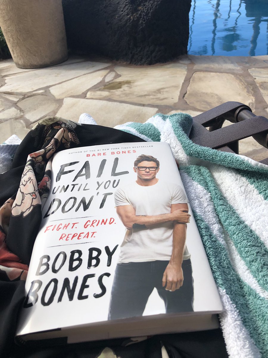 tbpierce's tweet photo. Vacay wouldn’t be complete without catching up with one of my faves. @mrBobbyBones #fightgrindrepeat https://t.co/NNiJ5Z9Orx