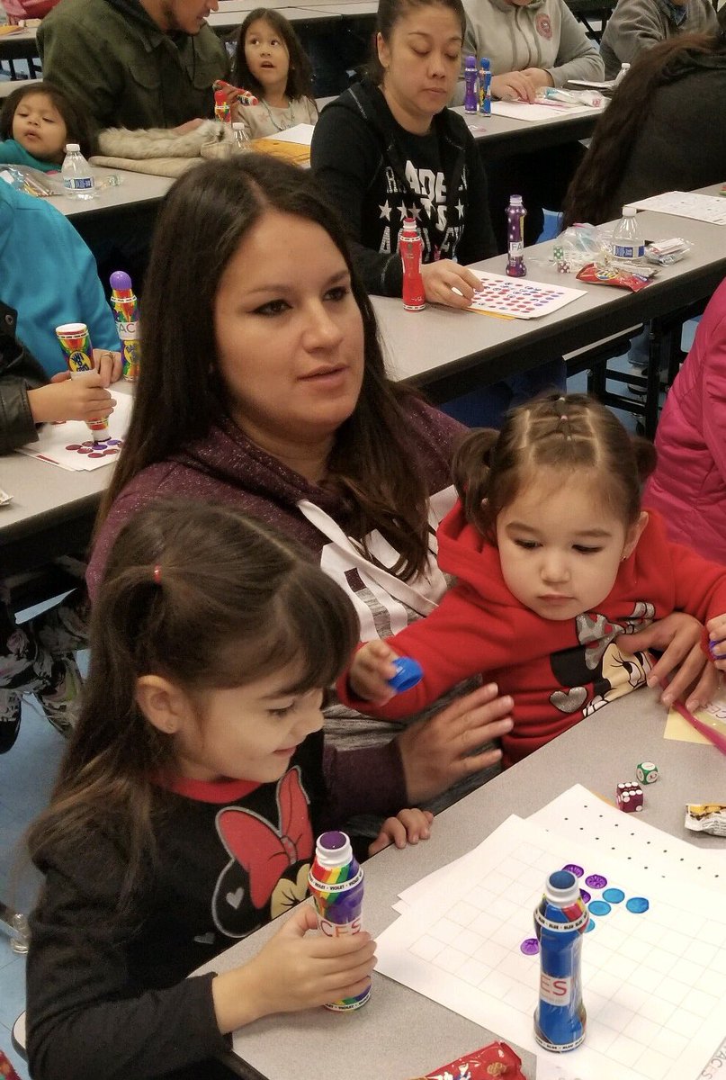 CCSDFamily's tweet image. The Hinman ES Pre-K class hosted our free Dots! Dots! Dots! workshop today. The 16 families went home with 2 types of 🎲, dot cards, &amp;amp; more.  This is where a ❤️ of math starts! 🤝#1forKids #linkedtolearning 

🤷‍♀️Free family math workshops in January? 👉 faces.ccsd.net/university-of-…
