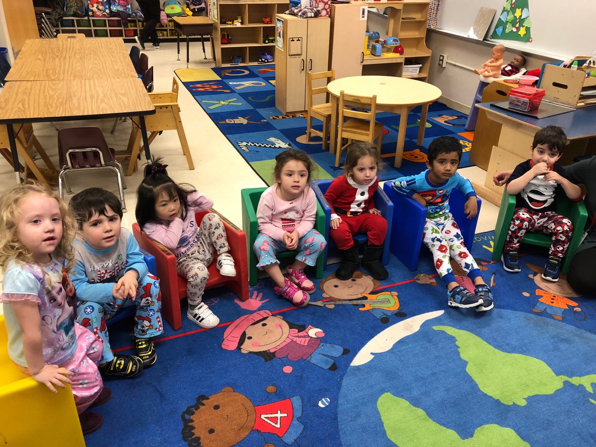 MsNinaVES's tweet photo. Relaxed in our pajamas today - no better way to kick off winter break! Enjoy time with family and friends and we’ll see everyone back in school Jan 7th! #pajamaday #VESisthebest https://t.co/c50D7Prw7V