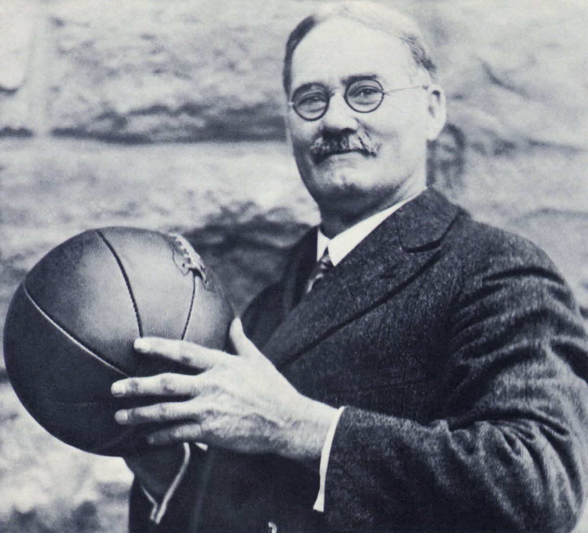Happy birthday to Basketball, the best game in the world. If it wasn’t for you there’d be no us &amp; that’s too existential to think about on your bday. 

From a peach basket, to Houston’s historic 26 3s, we remember it all like it was yesterday.

Love, 

The best ball in the world