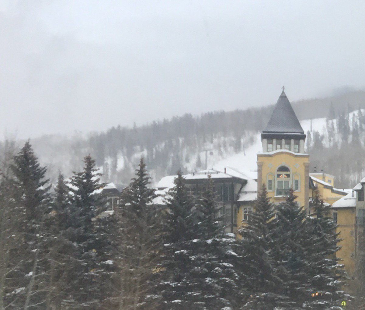 My point of view #SkiColorado #LoveColorado❤️ #HomeSweetHome #MerryChristmas #Happy #Safe #Weekend It’s #familytime #FunFactFriday