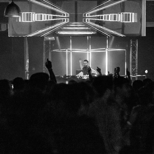 SVaiPhoto's tweet photo. #HectorOaks
.
#OCTOV #party #technomusic #techno #music #rave #event #live #dj #show #nightout #warehouse #ambiance #electronicmusic #crowd #mtlmoments #montrealmoments #dancing #igersmtl #montreal #moodygrams #moodygram #bnw #bnwphoto #bnwphotography #b… https://t.co/pqa40HLjy6 https://t.co/d7nRxiE3DL
