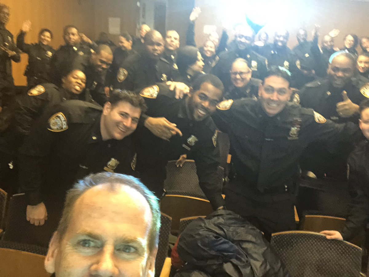 THOMASAEGAN's tweet photo. One more...#shieldday @NYCHPACADEMY @NYCHospitalPol1 @BellevueHosp @NYCHealthSystem https://t.co/prmTIG9gMn