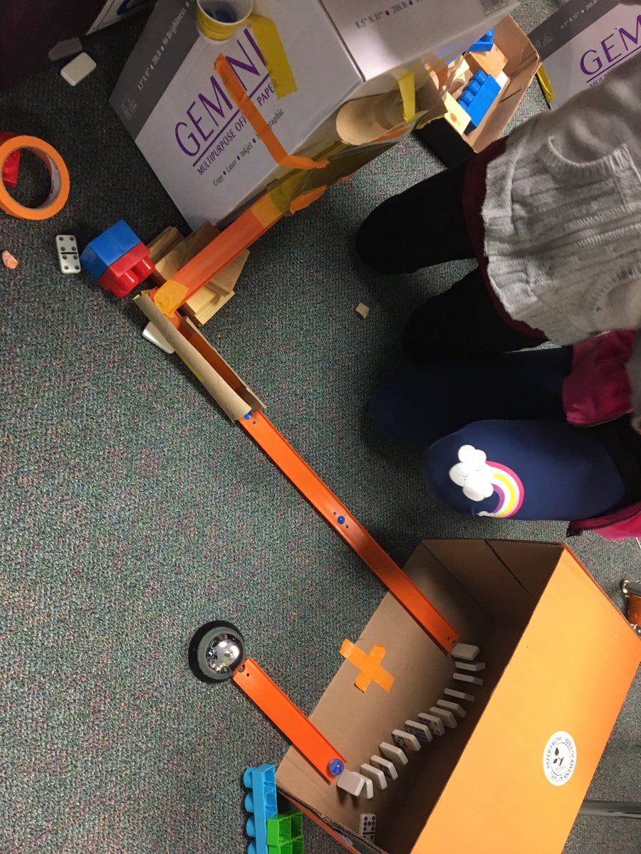 KatinaOsth's tweet image. Loving my student’s determination and grit as they struggle to make their Rube Goldberg machines work! #csisd #skawesomesince1967 #science #rubegoldberg