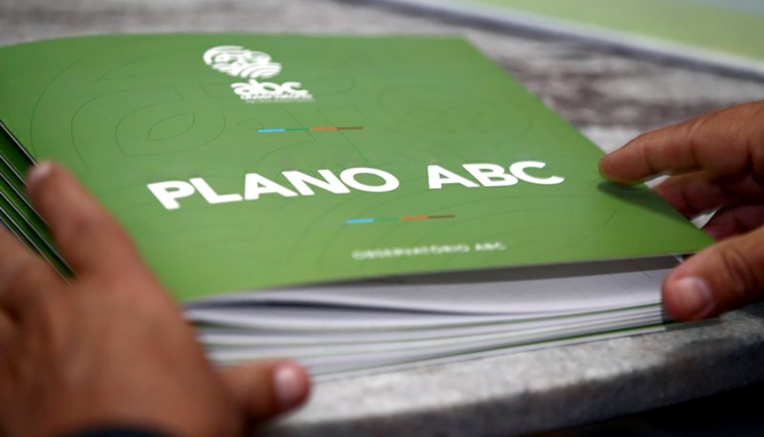 GestAgro360's tweet photo. 💨 Meta de mitigação do Plano ABC foi cumprida e comprova sustentabilidade da agricultura brasileira
Ministro afirmou que Brasil possui uma das melhores legislações ambientais do mundo.
https://t.co/KZ8fEwQpSa #sustentabilidade #sustentabilidadeagrícola #PlanoABC #preservação https://t.co/opD87LefhR