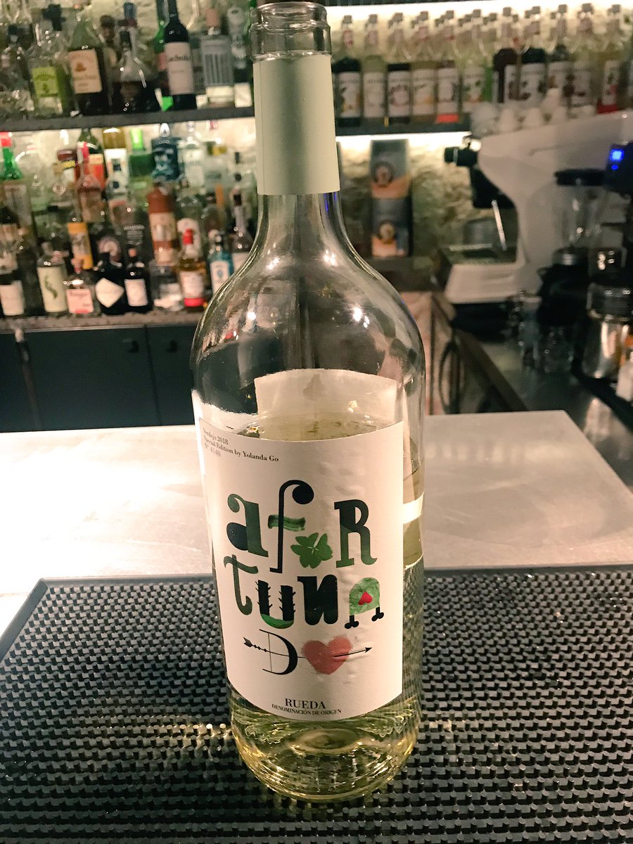 Aquí al #momentoafortunado #feliç amb <a href="/_SandraBlasco/">Sandra Blasco</a> &amp; <a href="/queraltgost/">Queralt Gost</a>