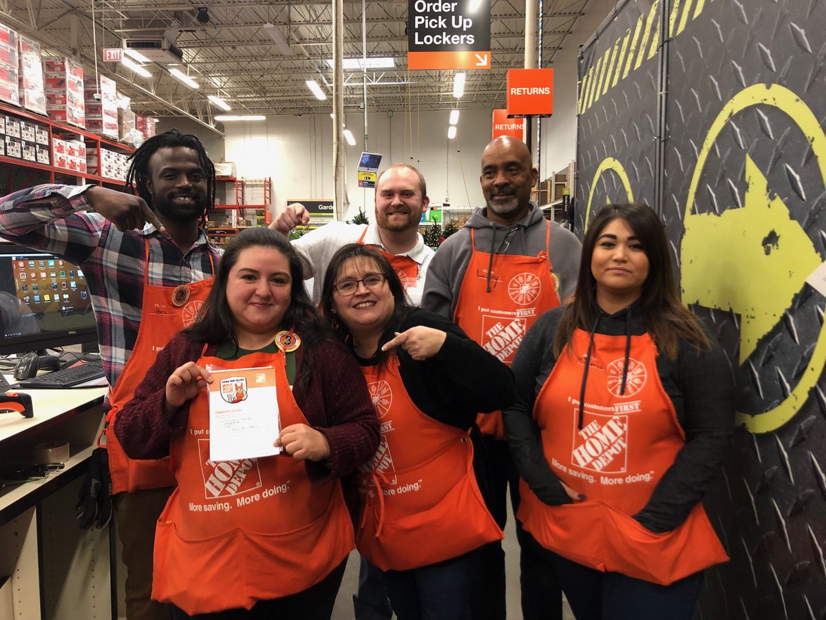 Shout out to Claudia for providing outstanding customer service and taking care of our customers!!! #0507 #Muratculousteam #homeraward