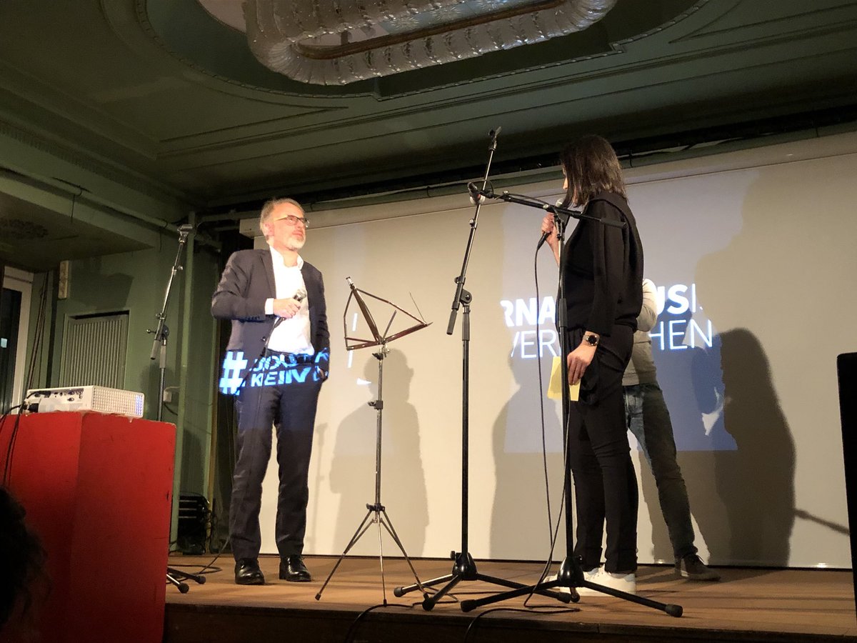 Toller Abend in der Volksbühne. Soli-Abend für und mit <a href="/correctiv_org/">CORRECTIV</a>. Für Pressefreiheit #JournalismusIstKeinVerbrechen