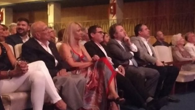 PizziRogelio's tweet photo. En la Sala de las Américas compartiendo la presentación del libro #50años50historias de la @fcaunc https://t.co/hflurlLa33