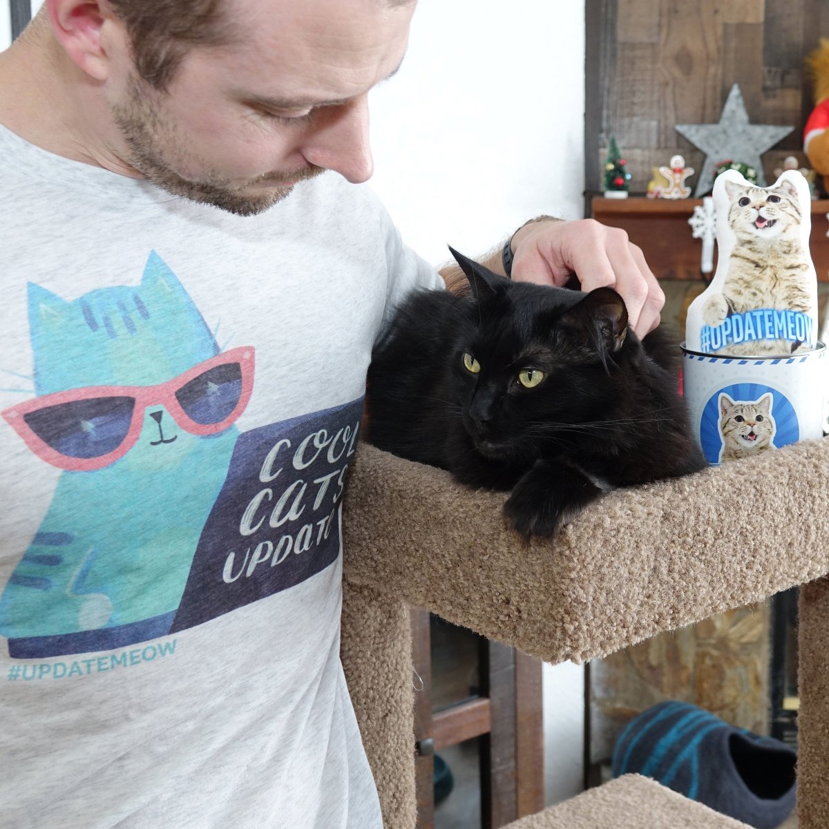 ColeTheBlackCat's tweet image. Giveaway 2! ... Comment telling us why you think it&apos;s important to update your computers regularly for a chance to WIN this supurr comfy cat t-shirt 🐱  UPDATE MEOW! 
*extra points for cat puns :)
@intel #ad #Updatemeow #catsoftwitter intel.com/updatemeow