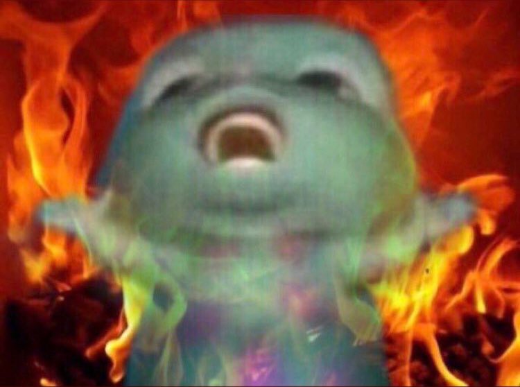 ValePad05's tweet image. Mi reacción al ver la pelea de YOSS y RAYITO... 
#rayito #debryan #yosstop #yoss #meme #justyoss #ryan