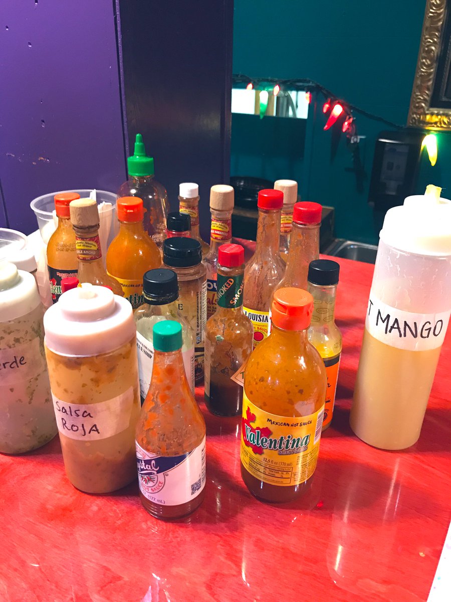 getrealandgood's tweet photo. Rolling with the @northendrunners followed by @tacolinas - great night or best night? #tacoaboutawesome https://t.co/VaaMPLLGcf