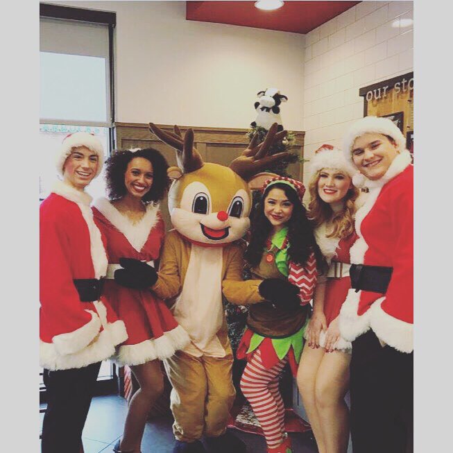 theatreattc's tweet photo. It’s always fun to visit @ColonyChickfilA for a delicious breakfast and to spread some Christmas cheer! #TATClovesTC #itsthemostwonderfultimeoftheyear @lostboy2015 @TheColonyTX https://t.co/ma1sUjPx7N
