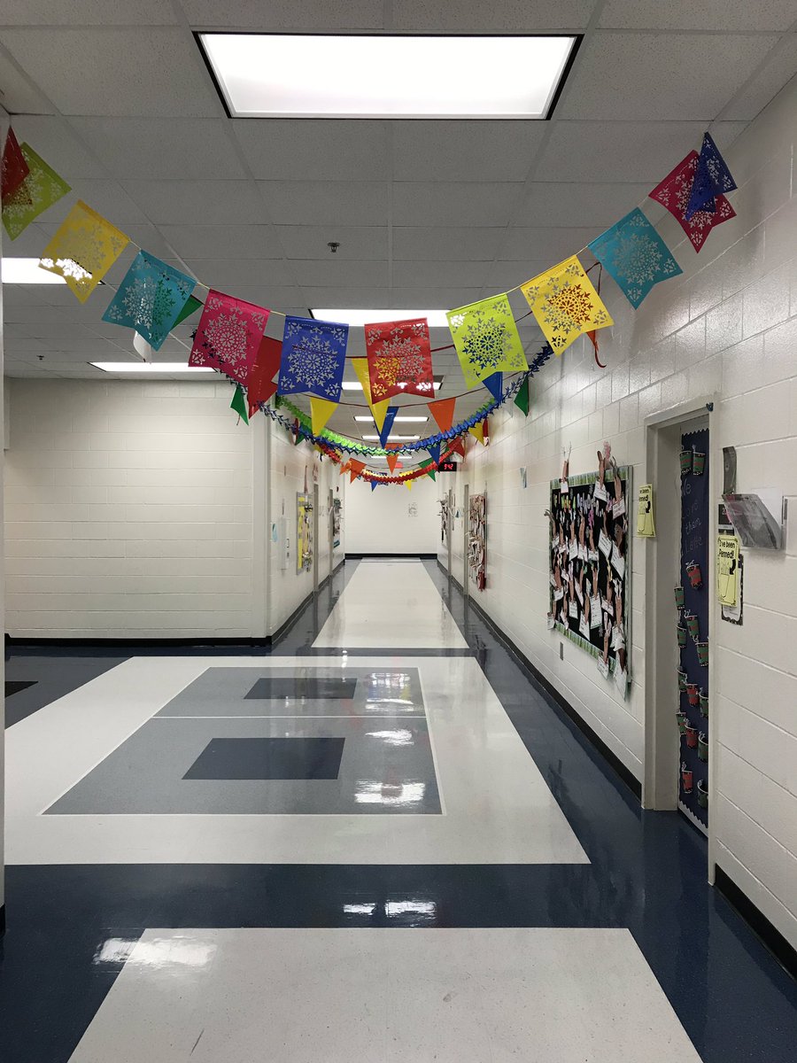 bbmewbourne's tweet photo. MCE Kindergarten getting ready to celebrate their “Traditions” Social Studies Expedition #mtcusgrow #loveacelebration #authenticlearning #bettertogetherhenry @MCE_HCS @JulezRulez71 @officialmilt @mcemustang https://t.co/hwHJNIPDBB