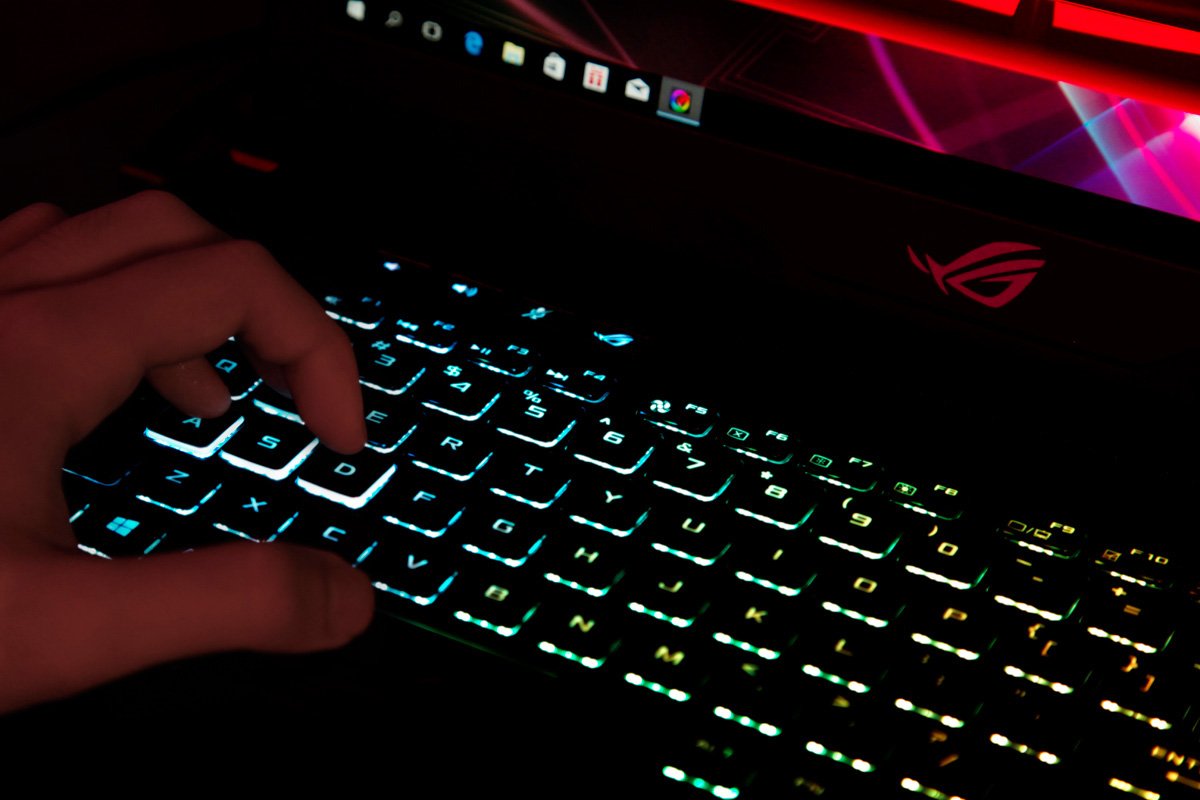 La tecnología Aura Sync te da la posibilidad de personalizar y sincronizar los efectos de iluminación desde el panel de control. ¡Expresá tu estilo!