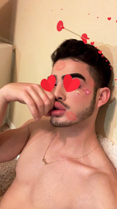 Watch Elmer.'s leaked NSFW photo on TwXstars