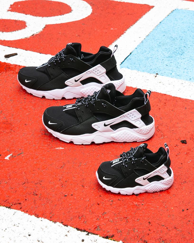 kids foot locker huarache
