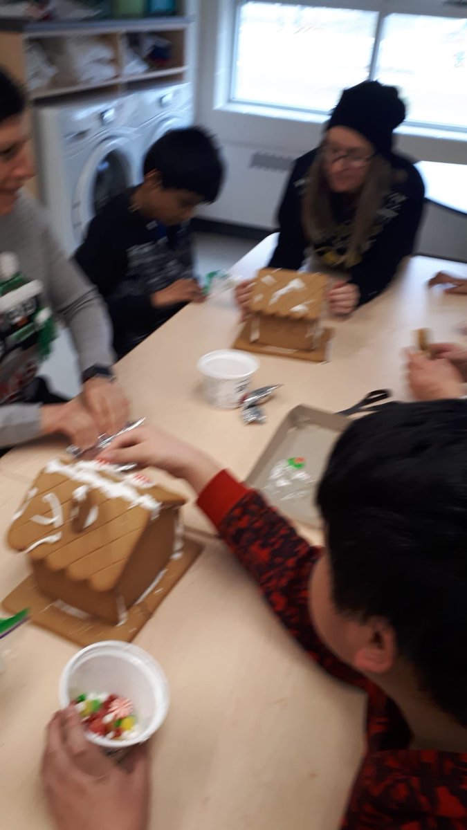 Just some 6D construction going on! Gingerbread houses decorated in style! <a href="/MsSmithVillager/">MissSmithVillager (she/her)</a> <a href="/BrittanyNeill3/">Brittany Neill</a> <a href="/Saunder14847269/">Kerry Ann</a>