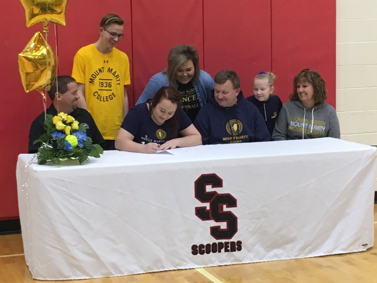 smithgra11's tweet photo. Where’s my pen I’m signing🎵@iamcardib
So excited and blessed to get the opportunity to continue my education and softball career @mountmartycollege @mtmcsoftball Can’t wait to see what the future holds for me! #mmc #mountup #crossarrows https://t.co/1Z3cEGi0pD