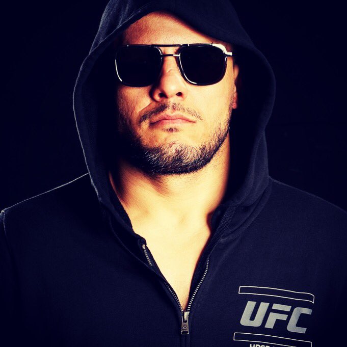 Siyarized's tweet photo. The camp is done. Healthy, injury free and sharp. @UFC 232 will be fireworks!!!!!! https://t.co/fHh3FaV2R7