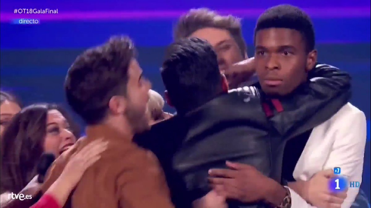 soynormalvale's tweet image. mi cara cuando apruebo un examen que daba por suspendido