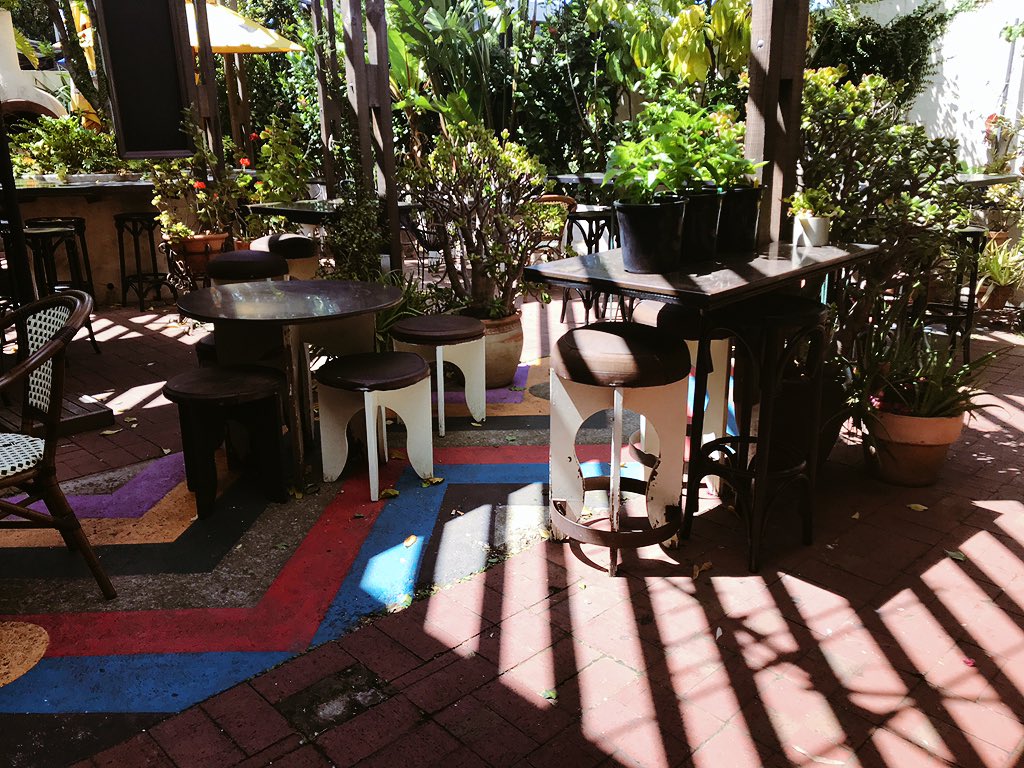 Hismechanic's tweet image. It’s Thursday before the Christmas holidays get in the #gardentime  #adelaide #frewville #vegan #tacos #nonvegan gates open at 5:30
