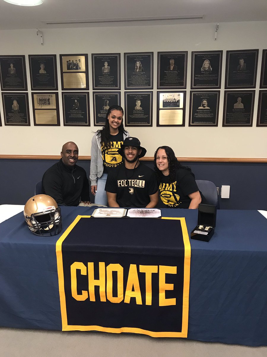 Thankful to officially be a part of the brotherhood!! #SigningDay 
<a href="/CoachJeffMonken/">Jeff Monken</a> <a href="/CoachJohnLoose/">John Loose</a>