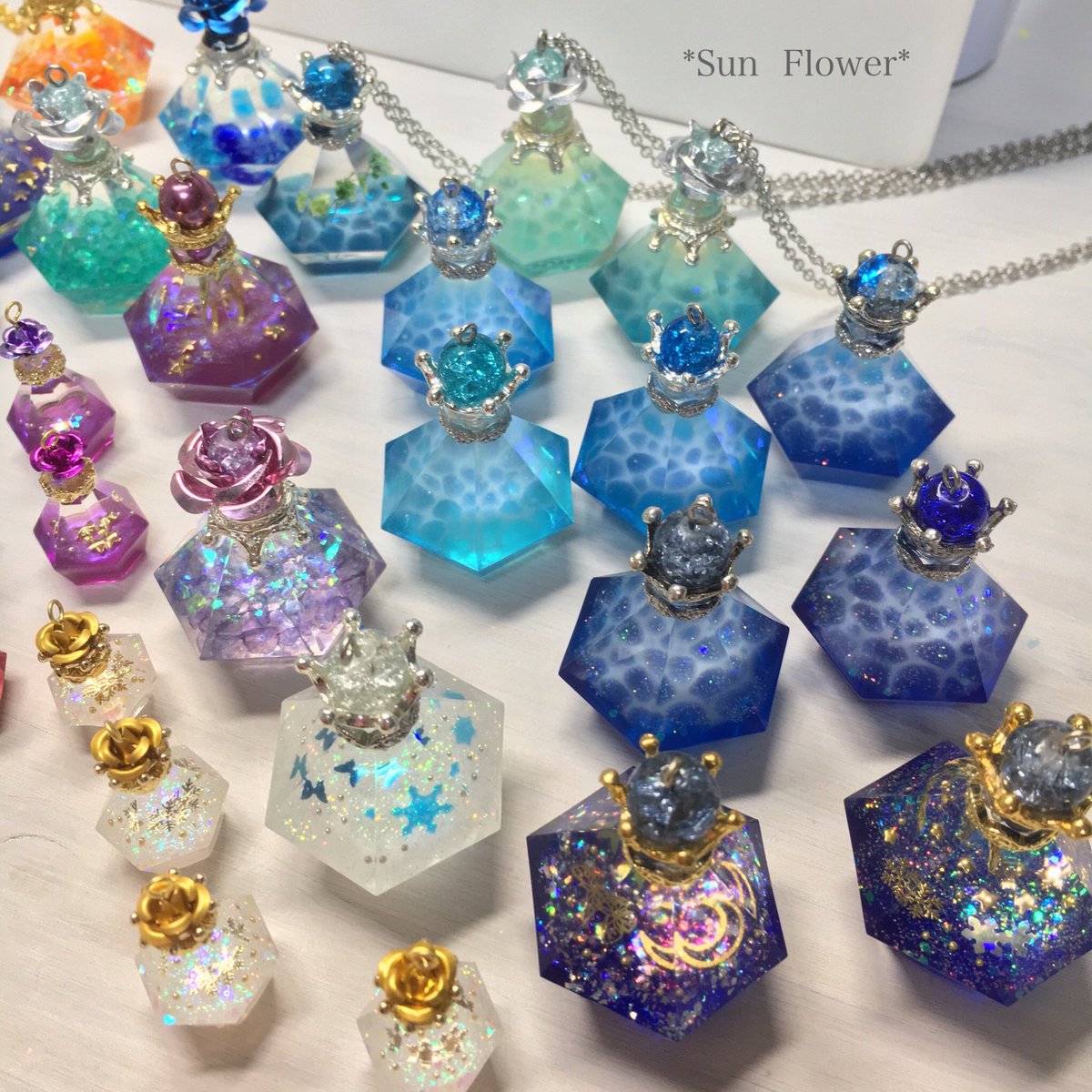 Sun Flower クリマc 139両日 Twitterren 24日の出店前に並べてみました 自分でも引くぐらい作ってた ゚w゚ レジン 小瓶 ありすぎ 作りすぎ Sun Flower クリマc 139両日 Twitterren 24日の出店前に並べてみました 自分でも引くぐらい作ってた ゚w゚ レジン 小瓶 ありすぎ 作りすぎ