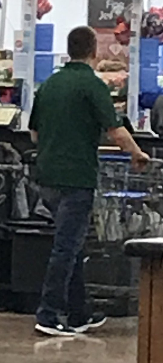 DrummRyker's tweet photo. Rare sighting of a wild @justgopher_it  yesterday.....I’m gonna touch it.... https://t.co/Dvv4UJ7lAU