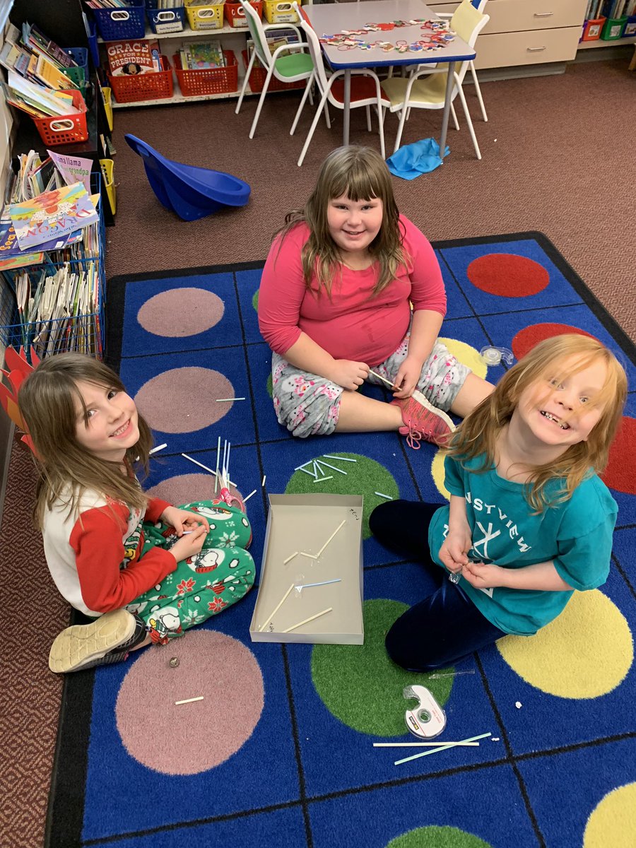 MissParks1st's tweet photo. Polar Express Stem Activity, making a maze for our bells! #Steameducation #mcsc @westviewes @MCSCSchools https://t.co/xkgO1Xyva6