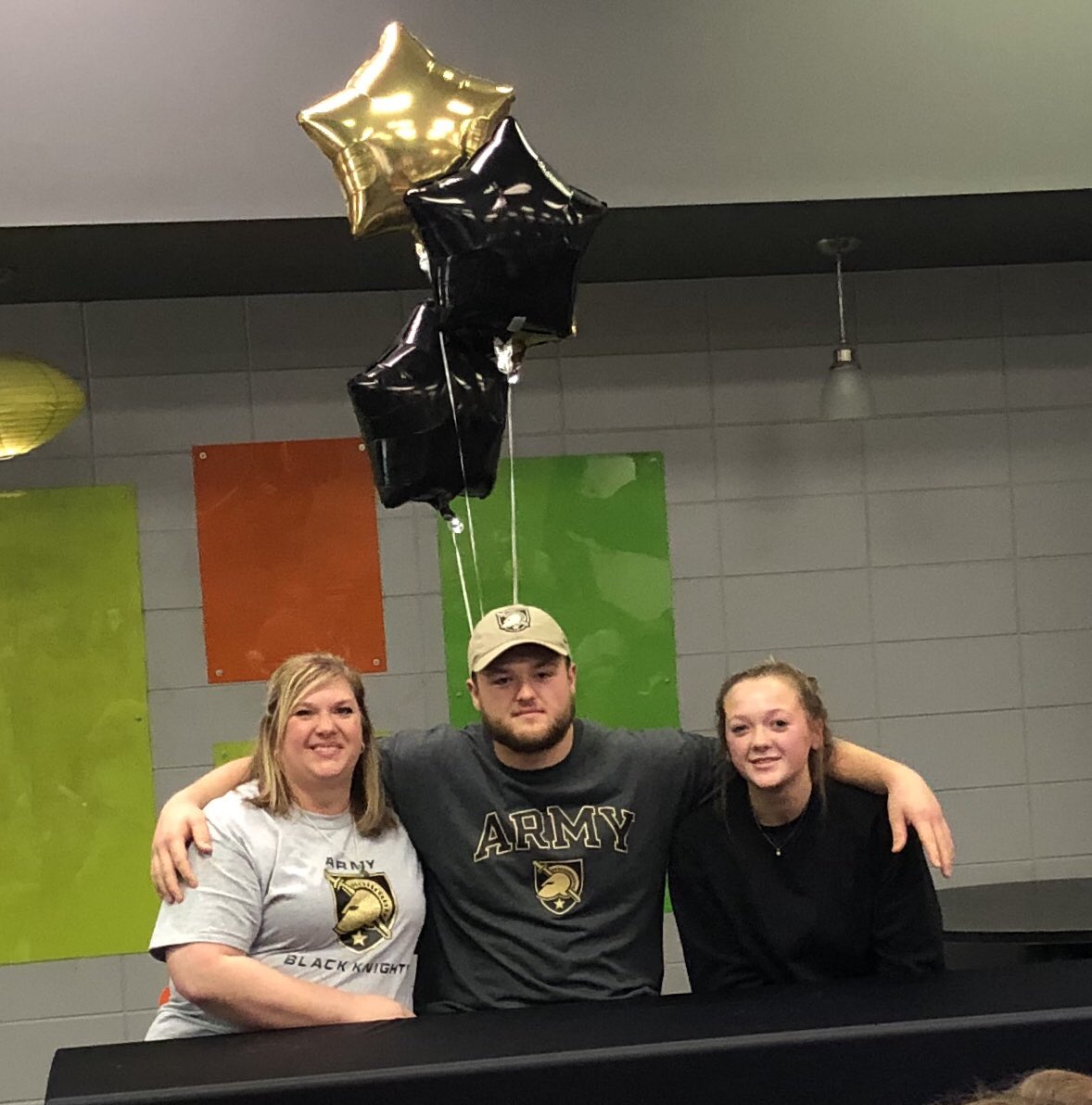 Signing day!!! #GoArmyBeatNavy
