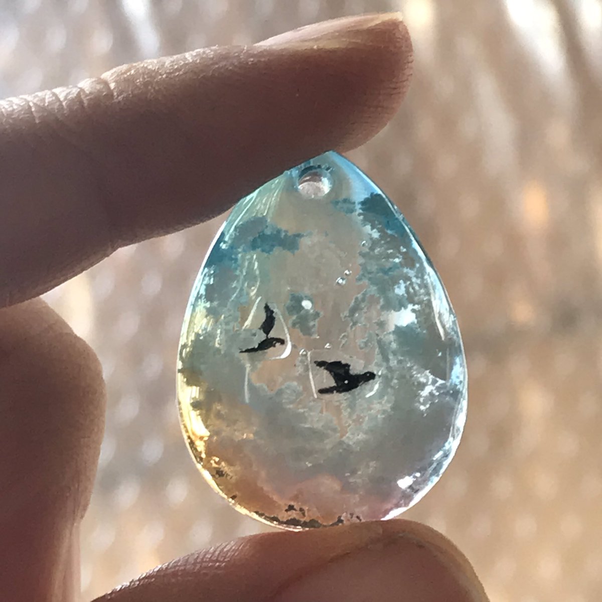 FujimatsuS's tweet photo. #雲レジン #UVレジン #練り消し #雲 #鳥 #プラ板 https://t.co/QYZI2UhgKa