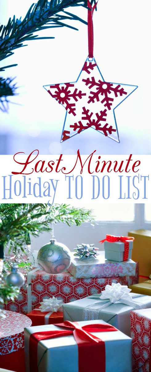 Don’t forget to order pizzas for your wrapping party. Our elves are ready to deliver your pizza nice and hot. 

Easy to order at bleeckerstreetpizza.com. Listen closely....you can hear sleigh bells in the distance.