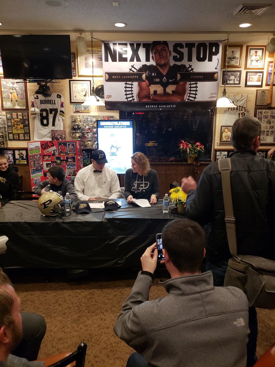 WL Football tweet media